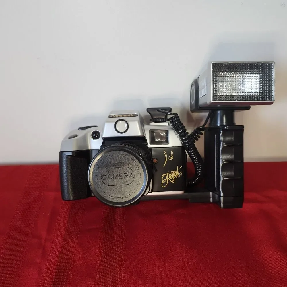 Canomatic Big Royal View 35mm Film Camera w/ Flash Bracket Novelty Scamera Toy